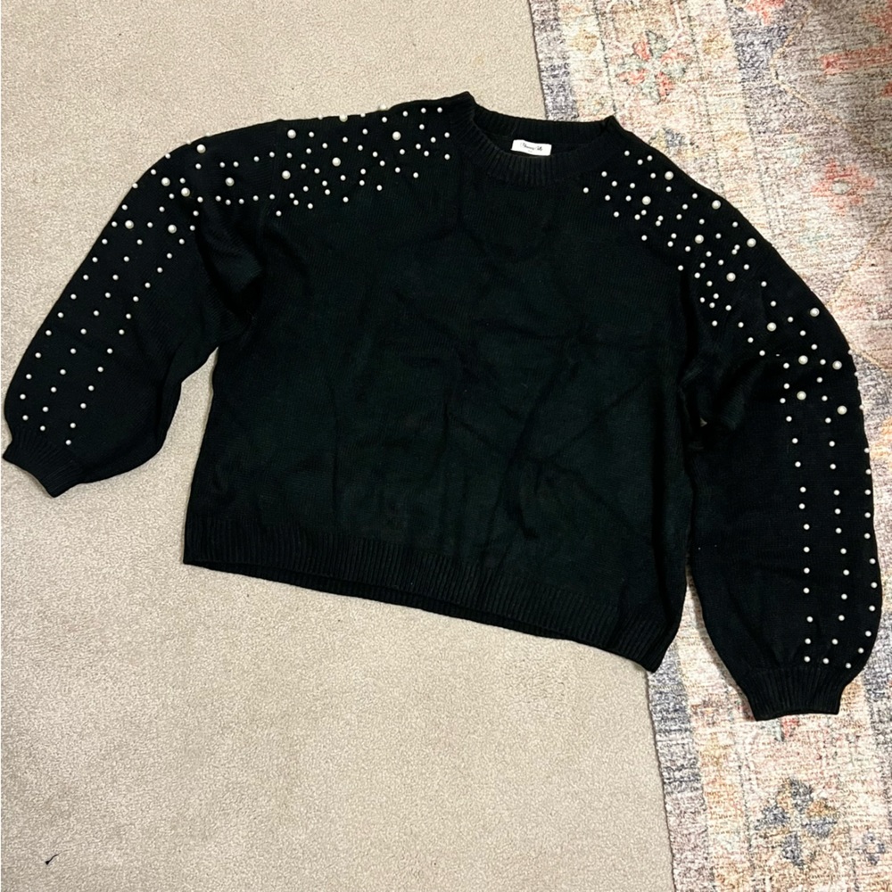 Pearl Detail Black Blooming Jelly Sweater